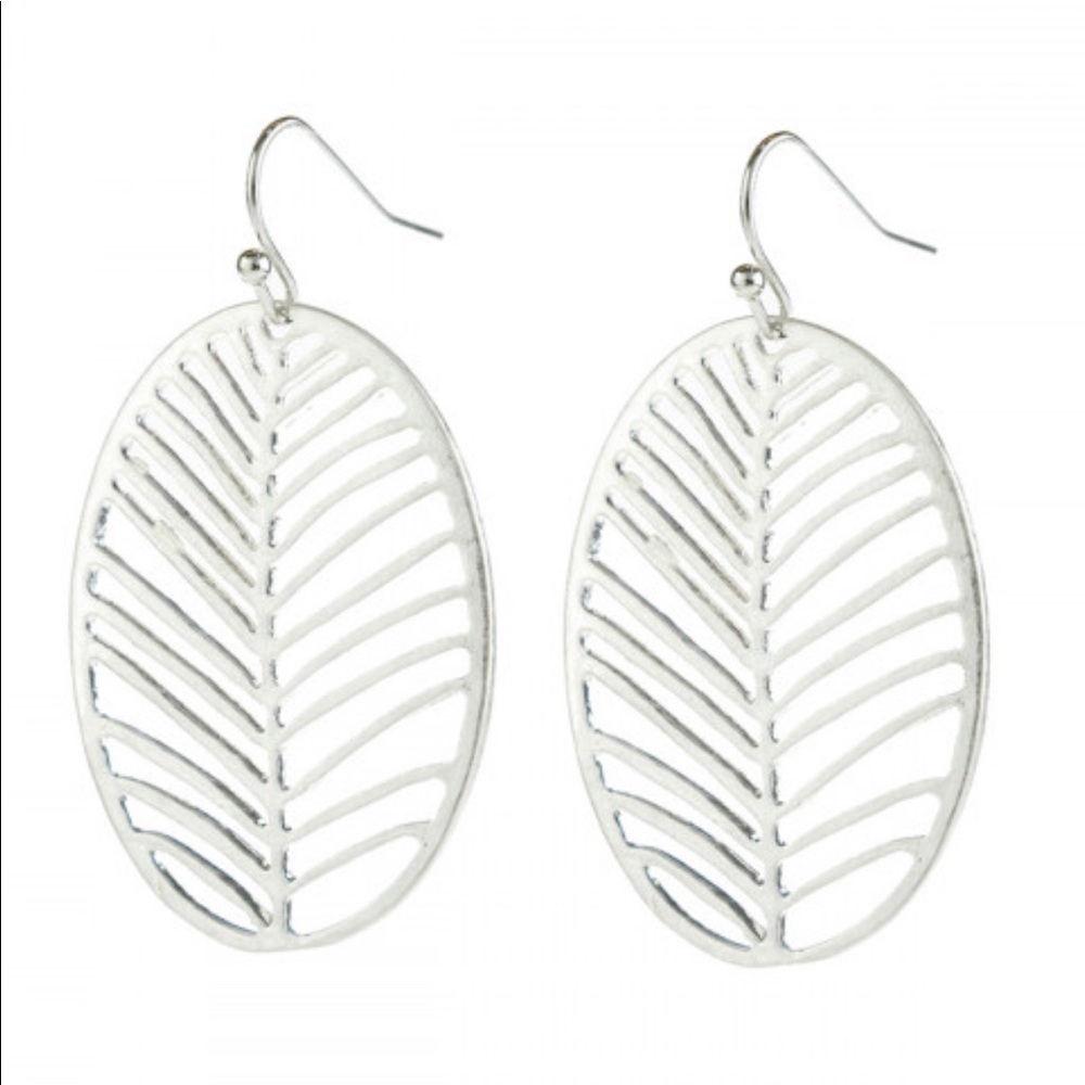 Riah Silver Leaf Dangle Earrings